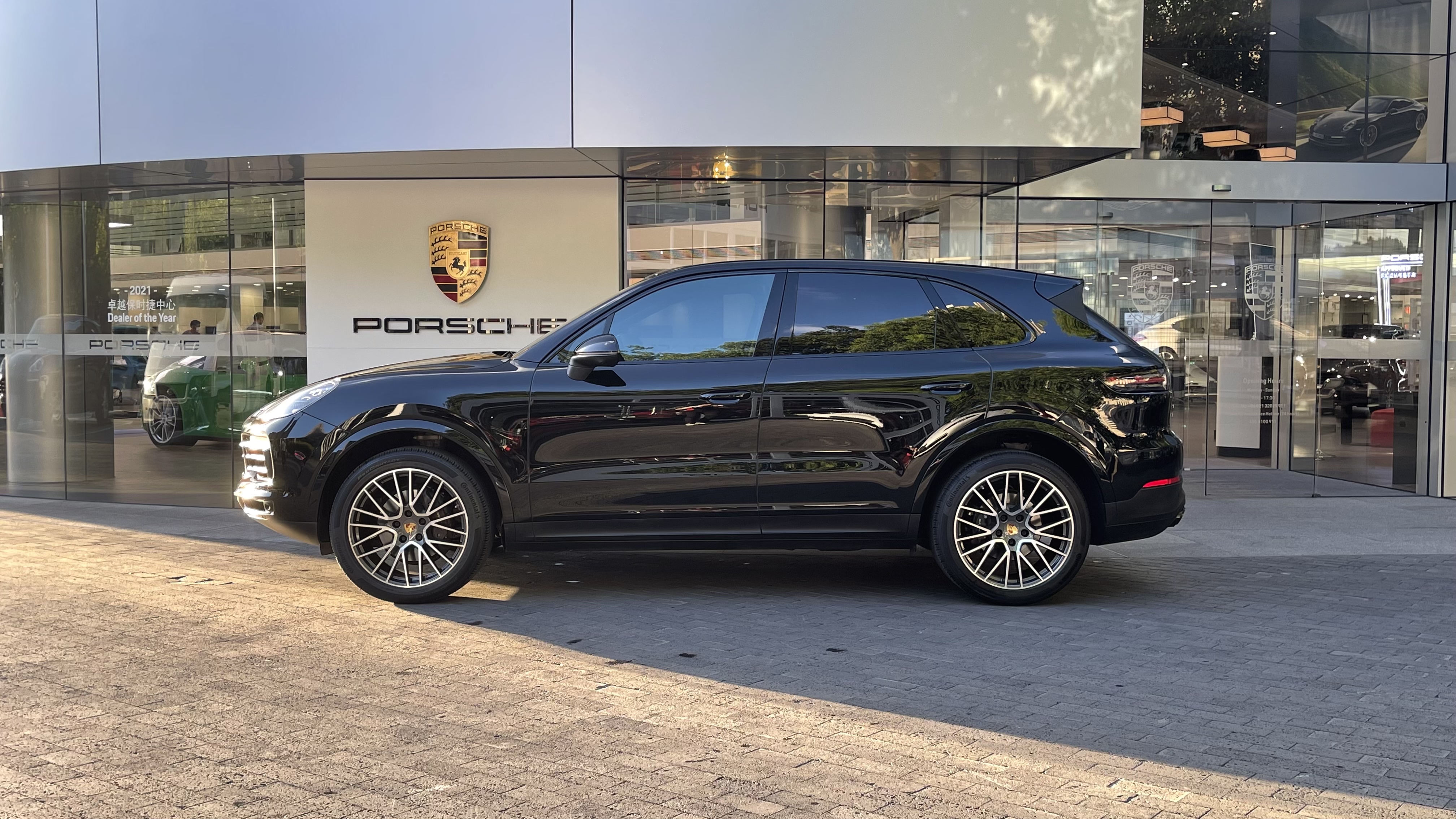 上海上海市普陀区云岭西路638号电话:4008096818永达保时捷上海店门店