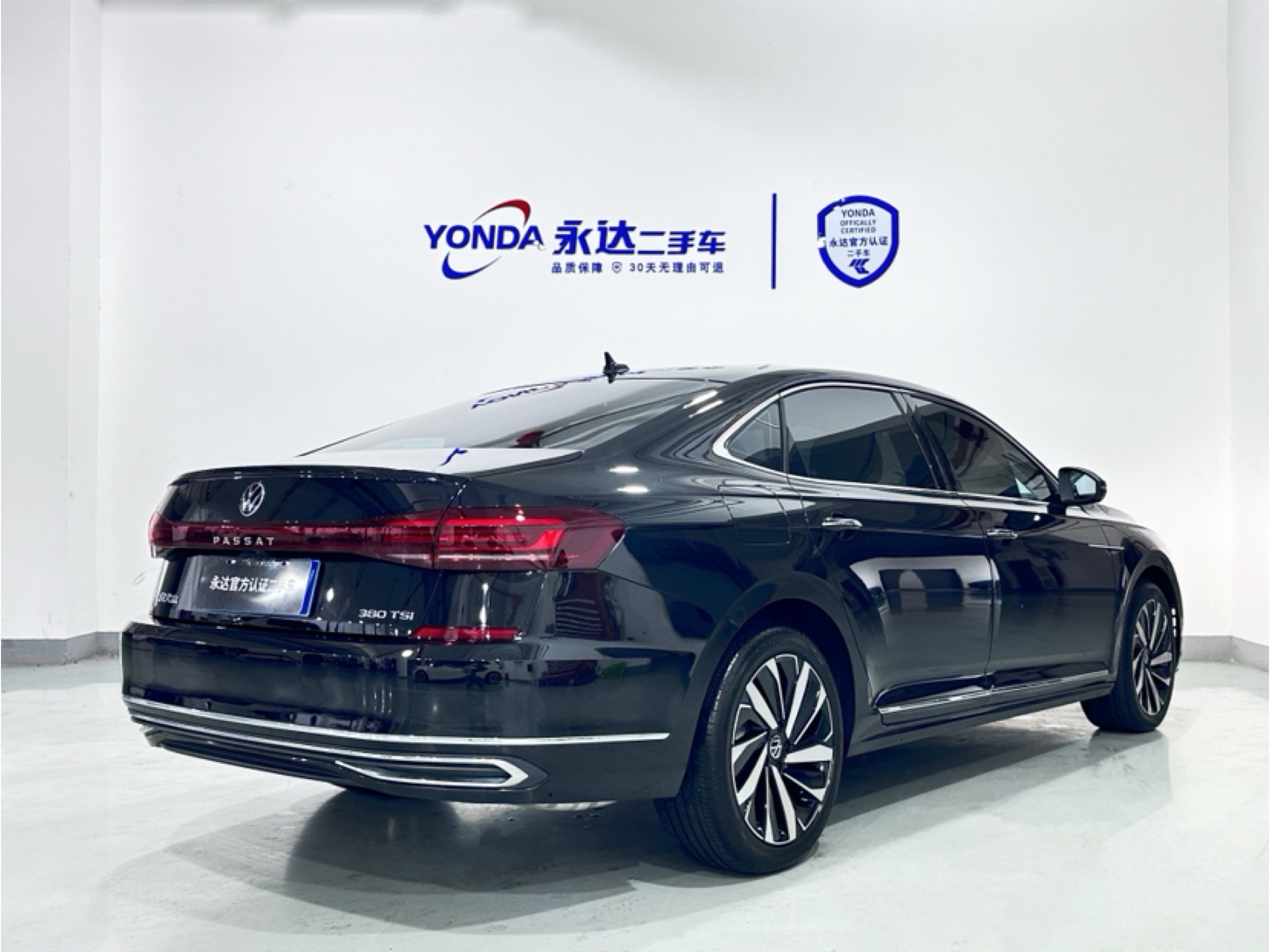 大众帕萨特2024款20t双离合380tsi龙耀版